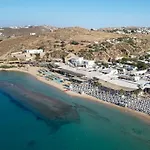 Absolute Paradise פרדייז ביץ'